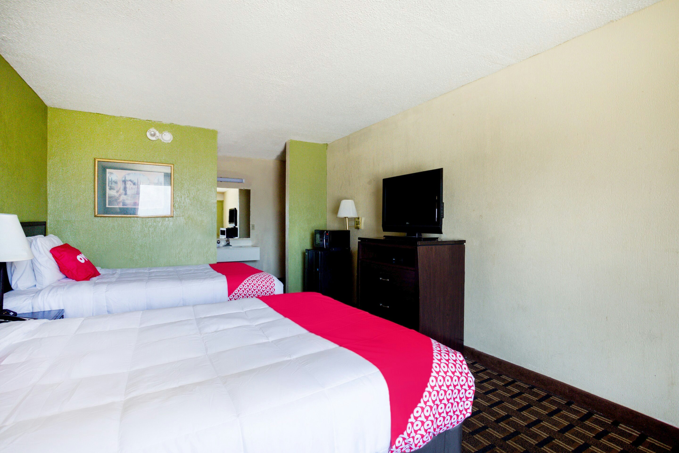 OYO Hotel Pensacola I-10 & Hwy 29 9/39