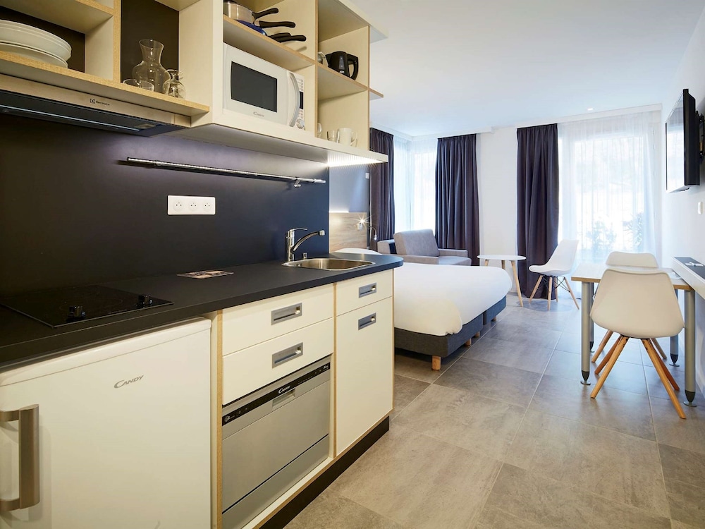 استوديو تنفيذي بسرير مزدوج مع أريكة، KYRIAD RESIDENCE CABRIES 5/10