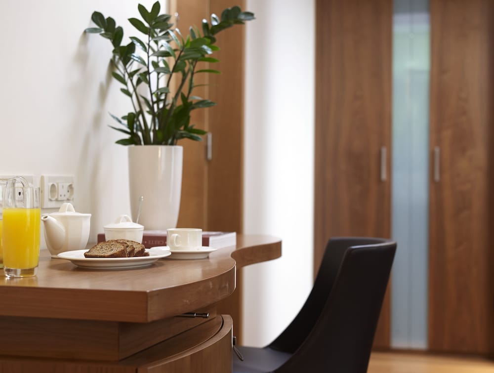 Samaria Hotel 33/37