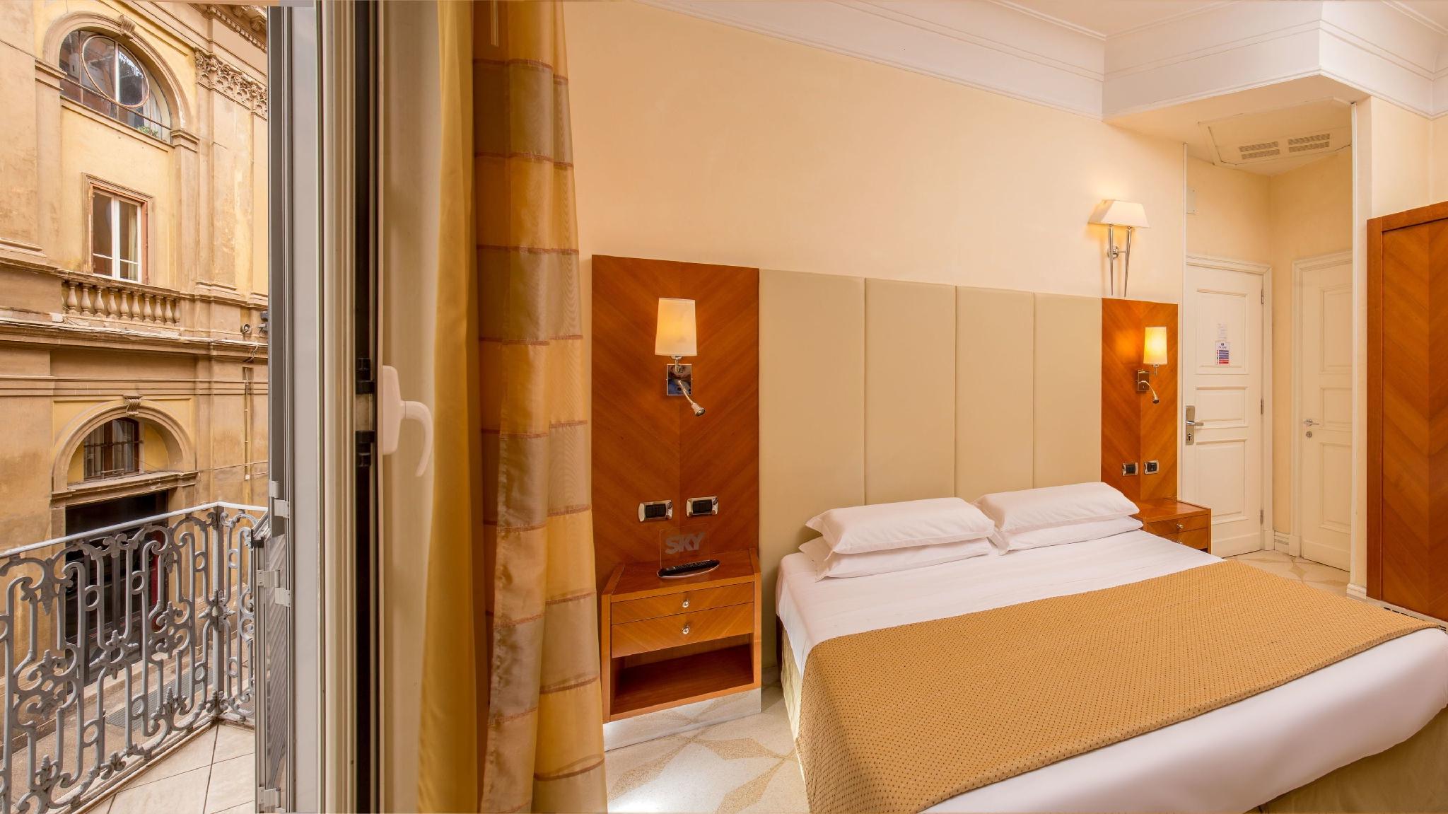 BASIC, DOUBLE BED, SMALL