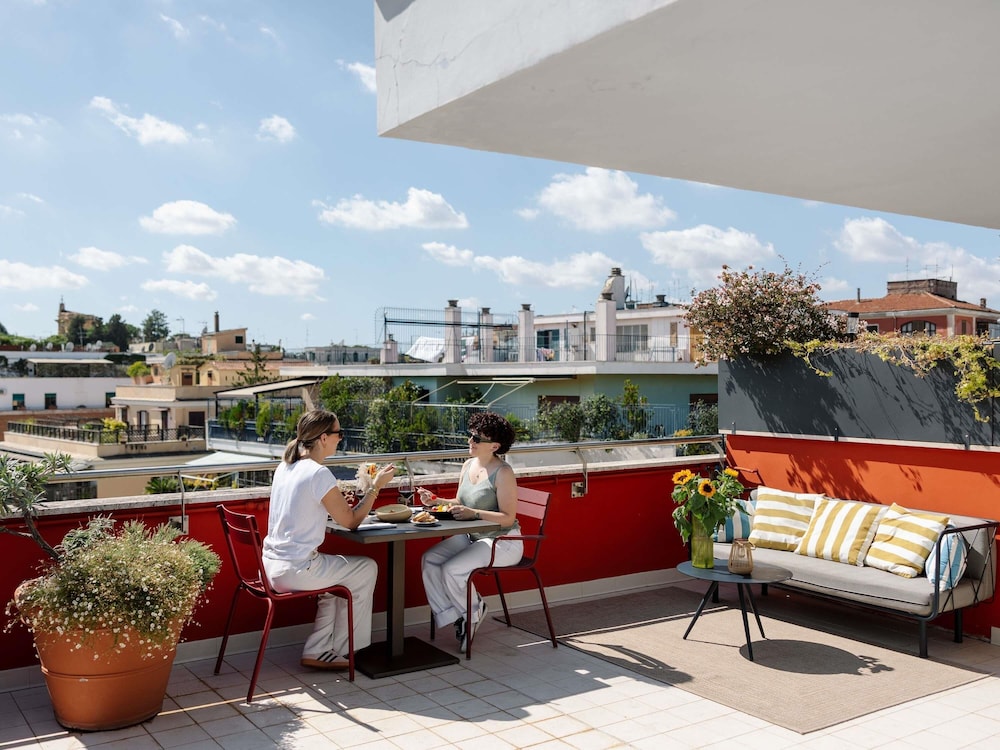 Hotel Mercure Roma Corso Trieste in ROME