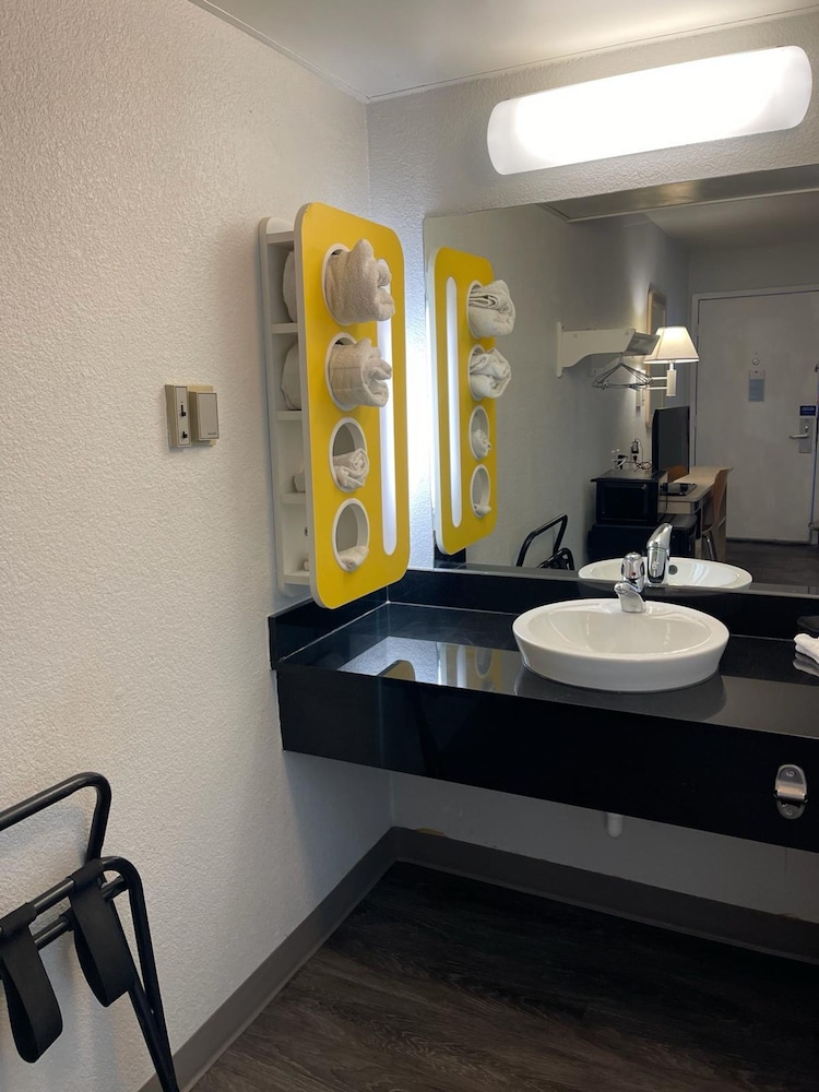 Motel6 Casper, WY 61/63