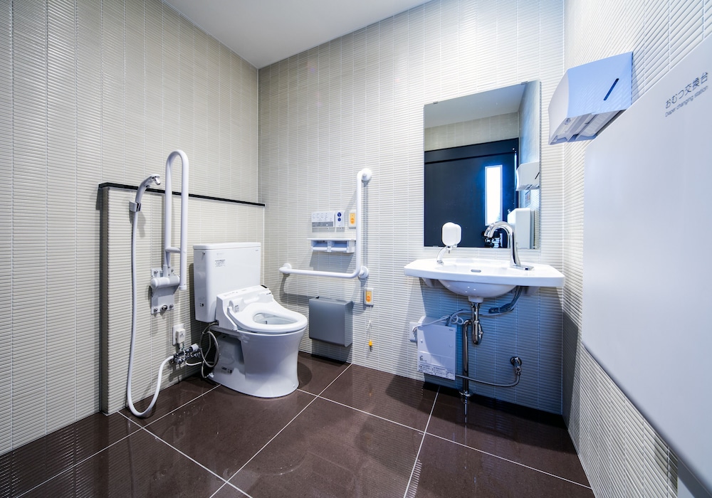 DAIWA ROYNET HOTEL KOKURA EKIMAE 27/63