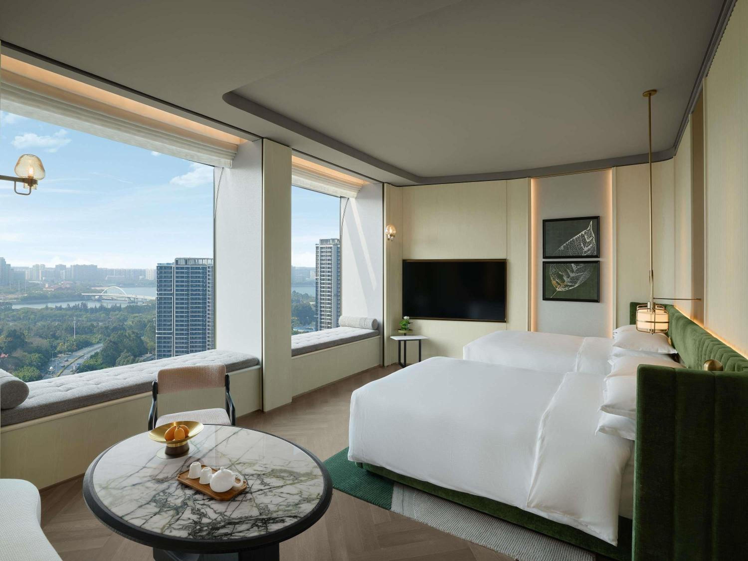FAIRMONT, DELUXE, TWIN BEDS, BAY VIEW