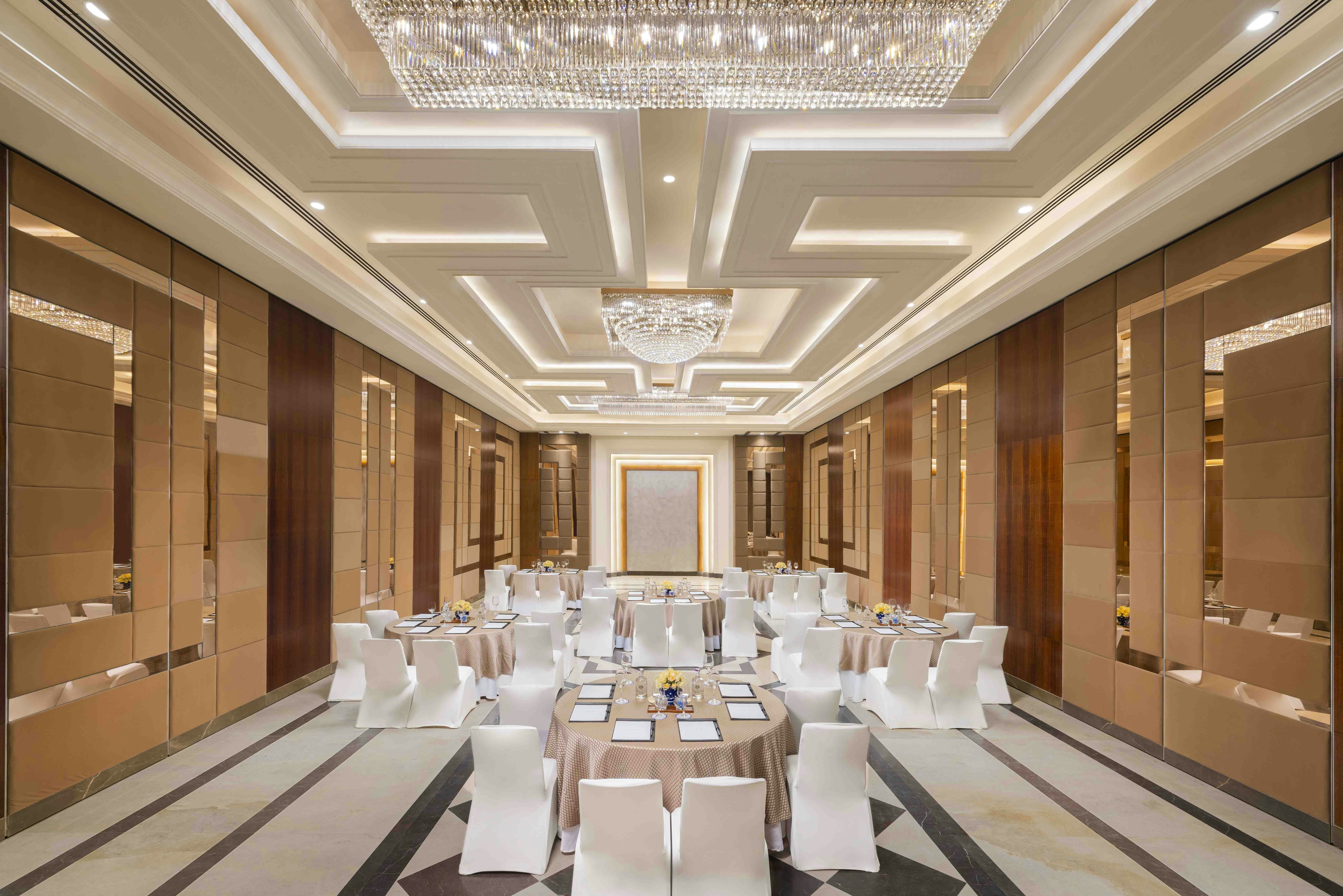 Vivanta Gurugram Sector 95A 28/34