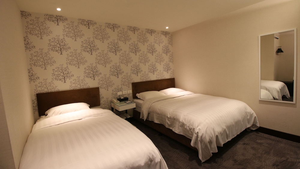 Hotel Puri Ximen Branch 15/65