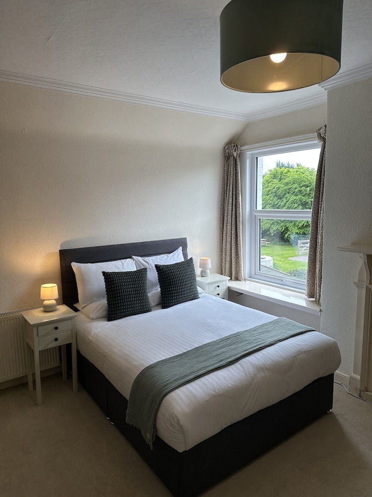 Smiddy Haugh Hotel 7/50