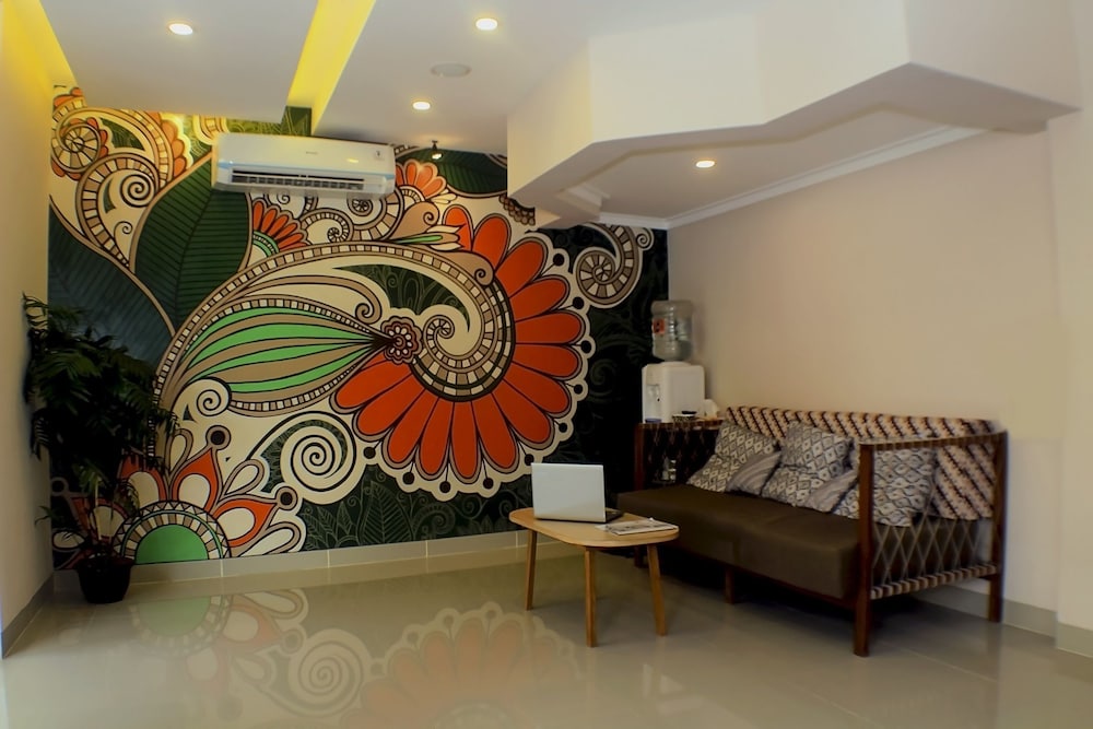 Front One Cabin Malioboro Jogja 9/31