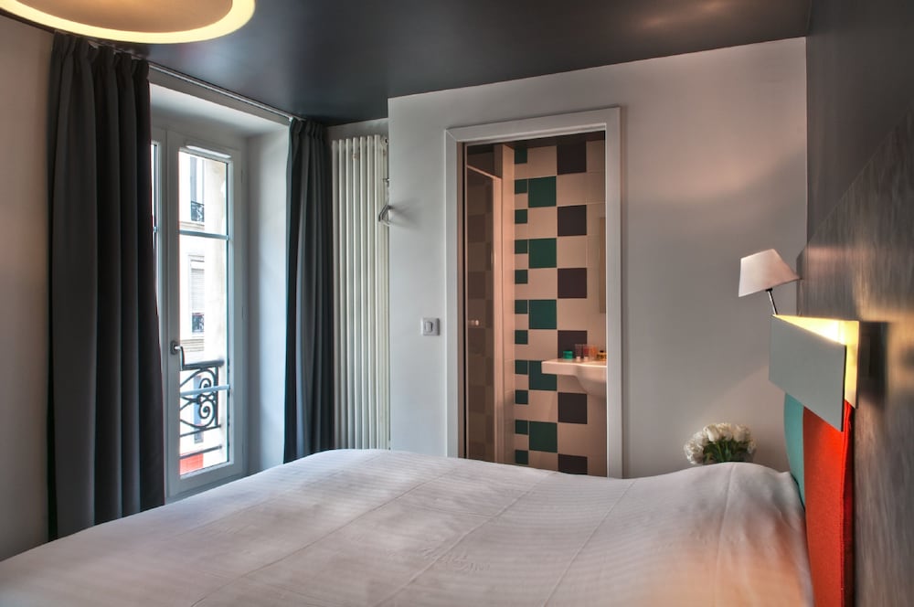Hotel Des Metallos 22/34