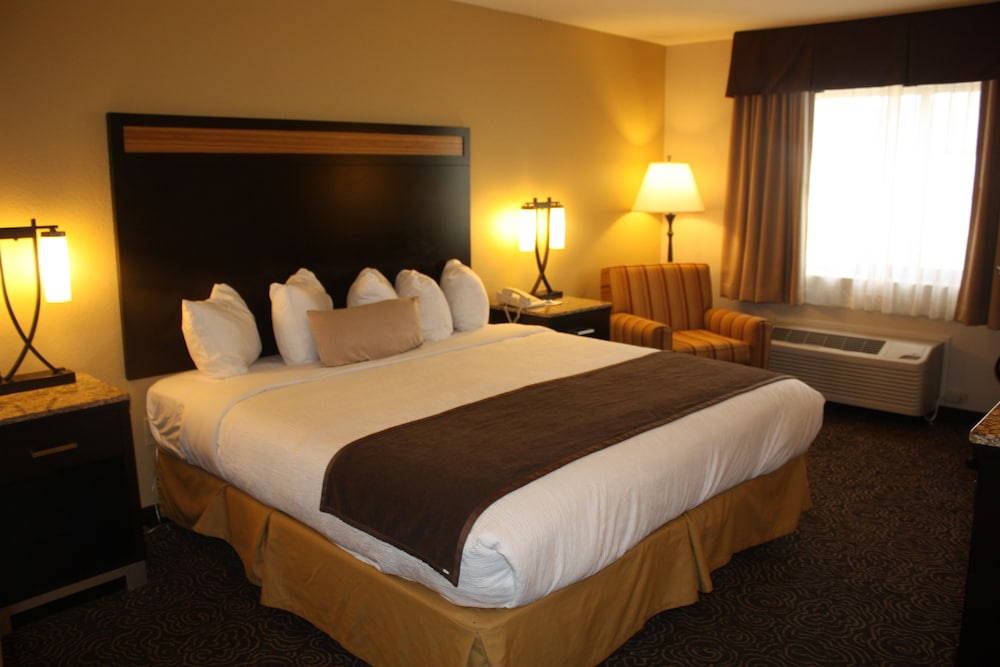 Best Western Plus Castle Rock 13/35