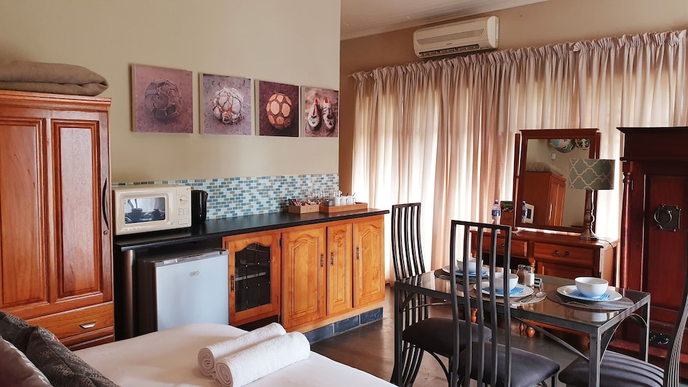 Pumleni Guesthouse 33/50
