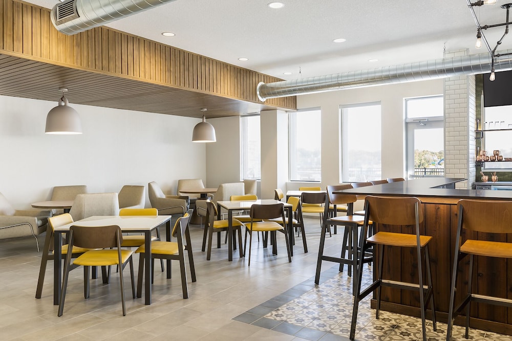 Fairfield Inn & Suites By Marriott Des Moines Downtown 25/31