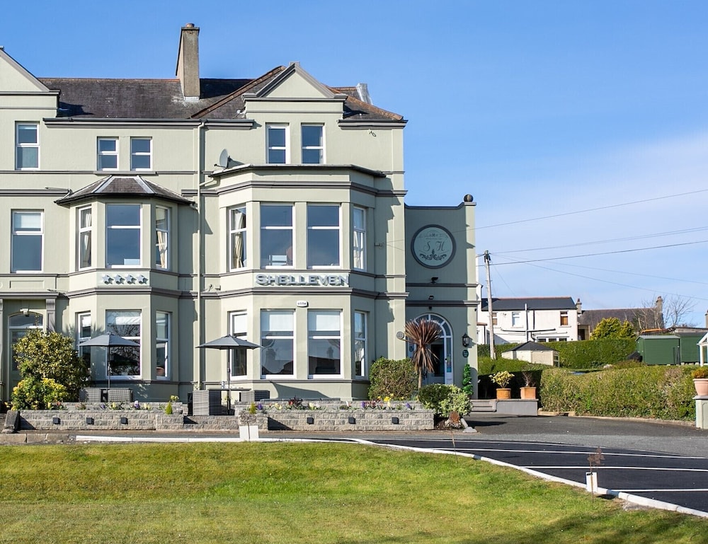 Shelleven House 3/50