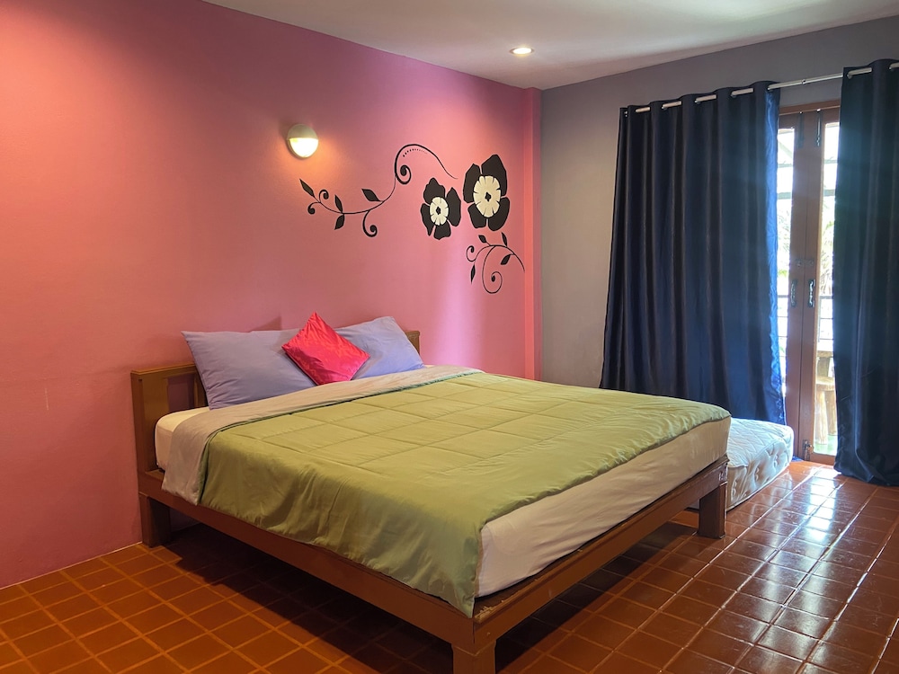 Sd Beach Resort 11/50