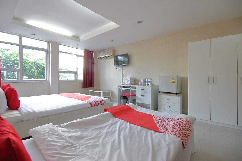 OYO 102 Diamond Residence Silom 17/28