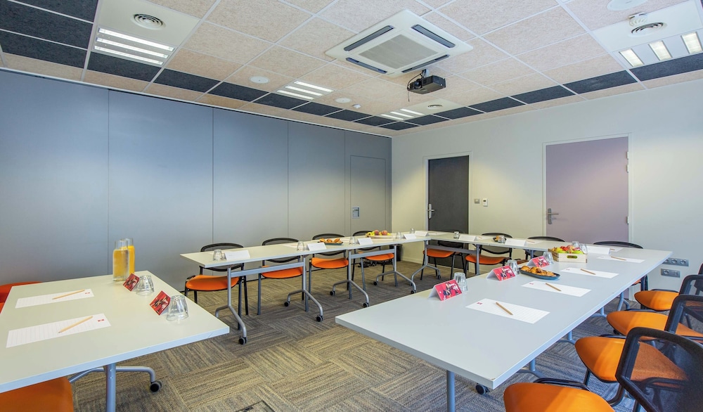 ibis Clermont Ferrand Centre Stade 64/79