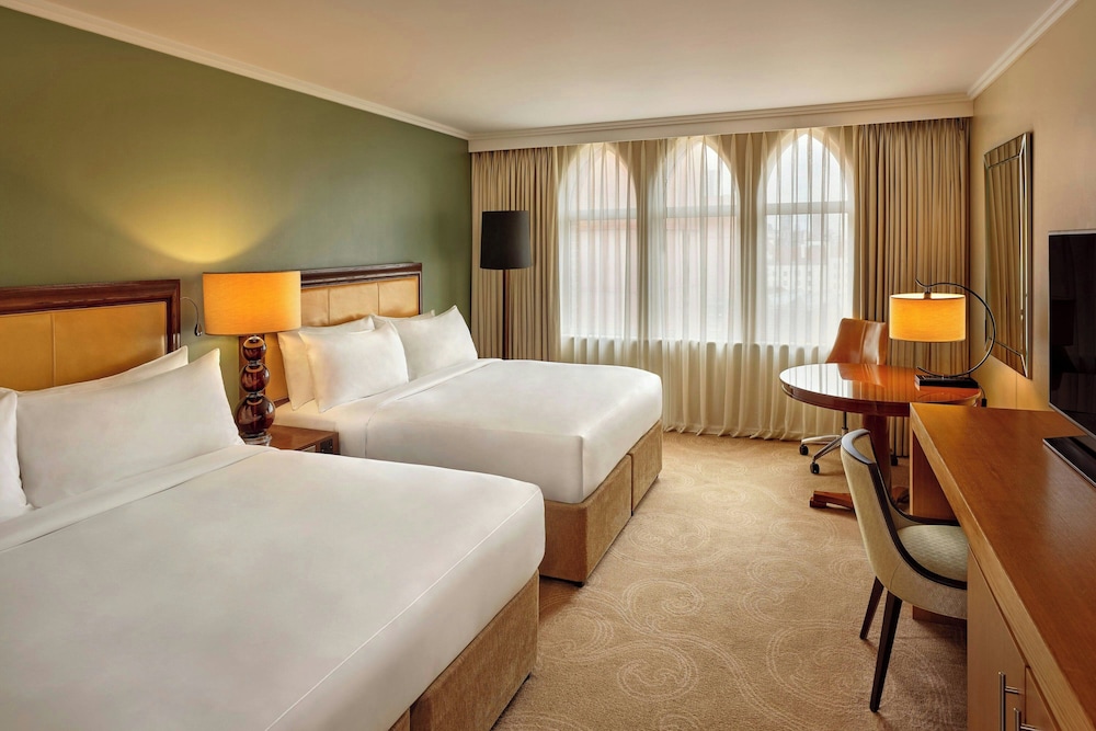 SUPERIOR, HOUSE, 2 QUEEN BEDS