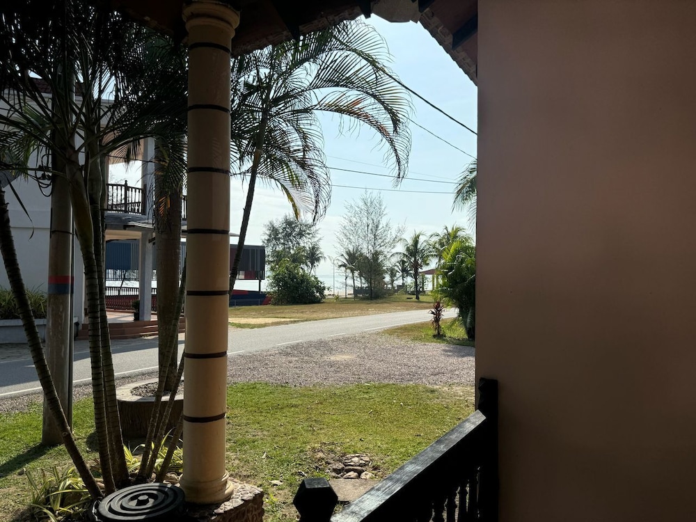 Mersing Beach Resort 25/34