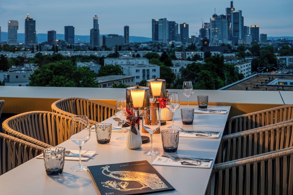 The Blasky Frankfurt 38/49