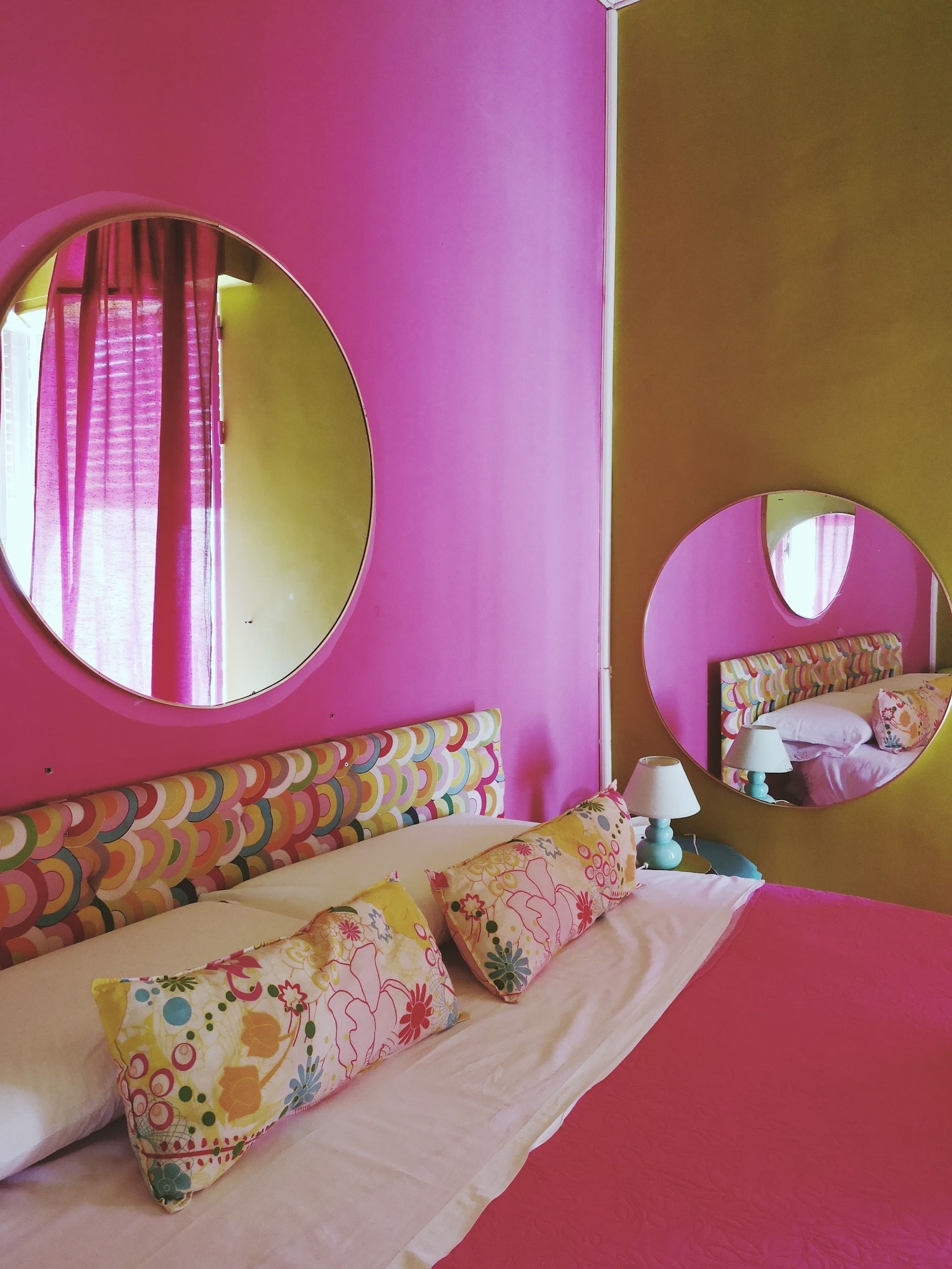DESIGN, DOUBLE BED, CITY VIEW