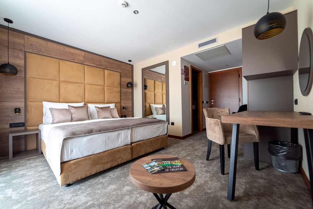 Hotel Mirjana & Rastoke 23/72