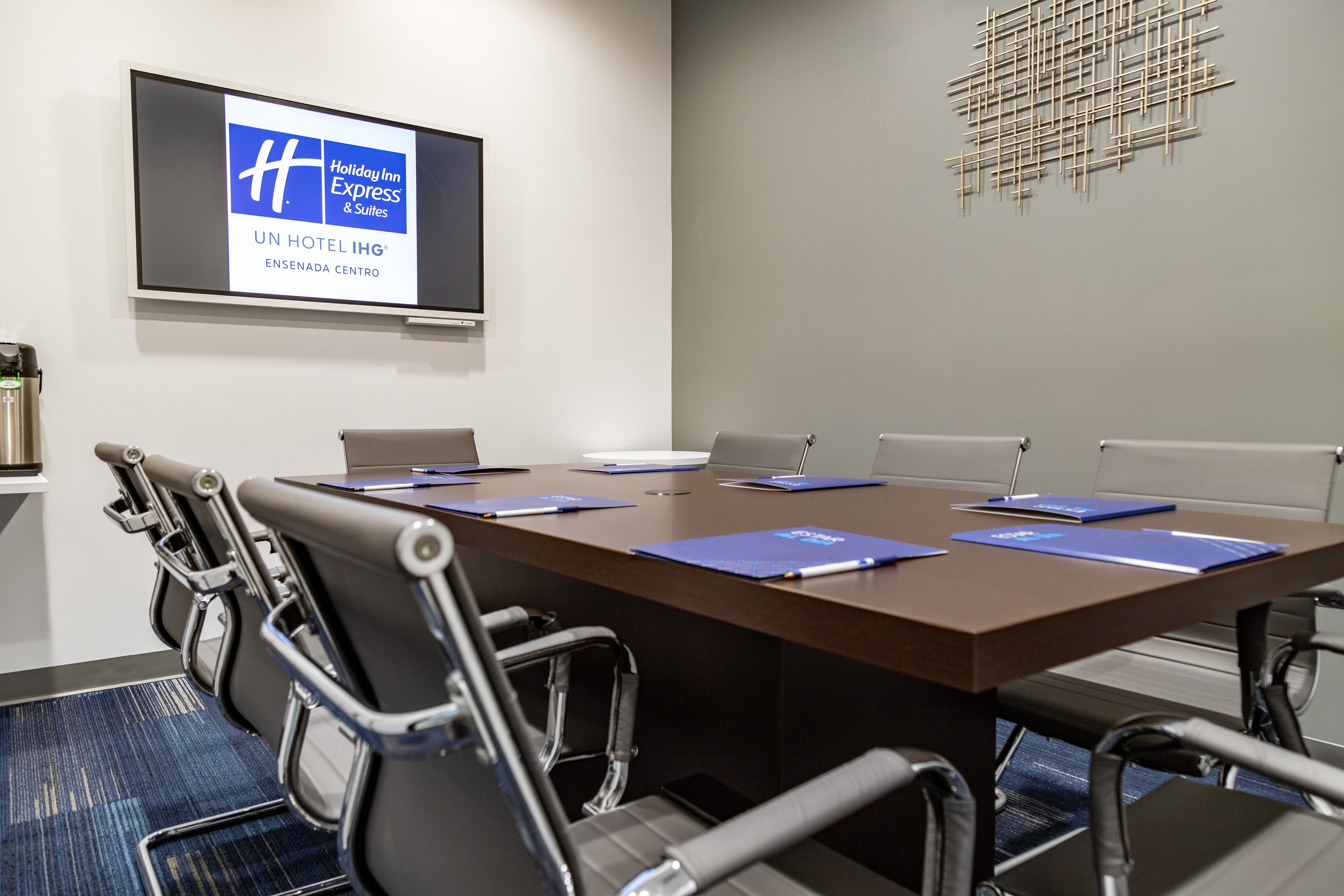 Holiday Inn Express And Suites Ensenada Centro 25/36