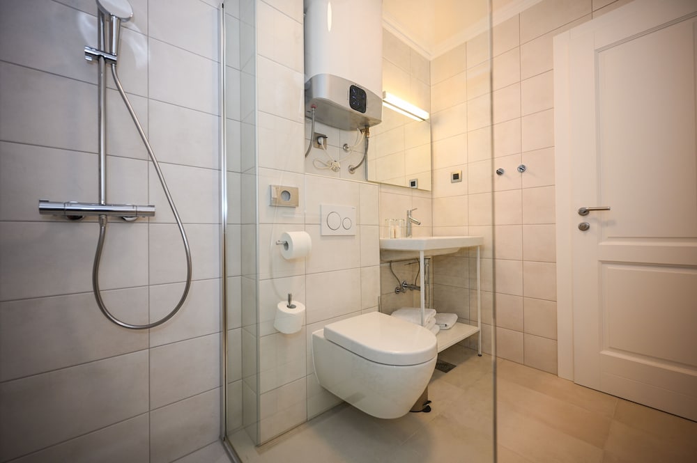Casa Laurea 50/50