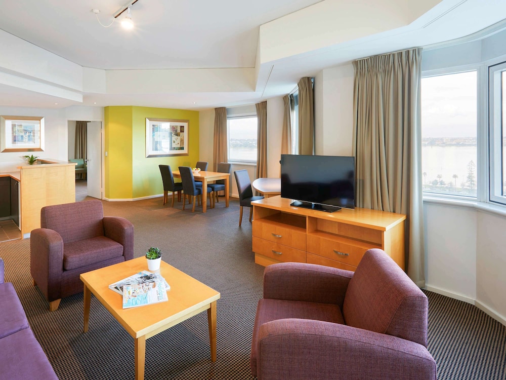 Novotel Perth Langley 42/68