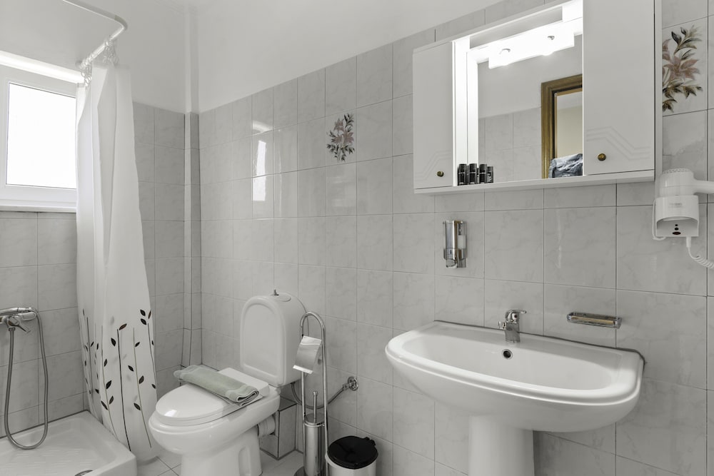 Delphin Rooms Sivota 47/50