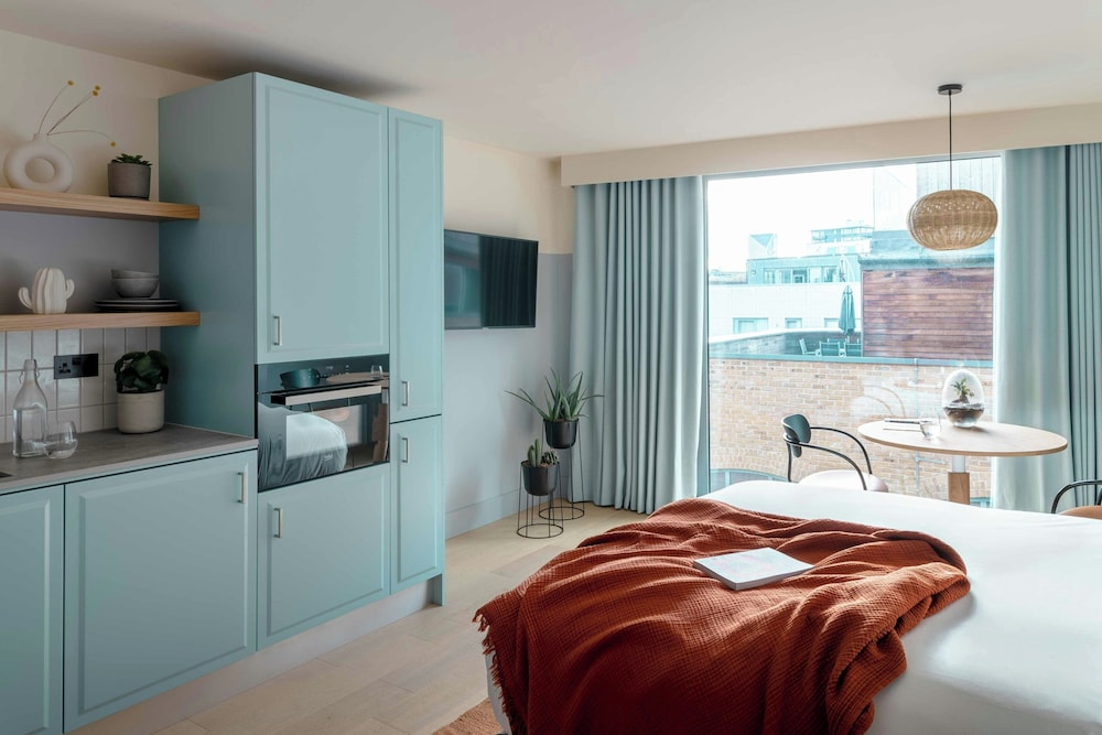 City, Studio, Queen Bed، Bermonds Locke 2/7