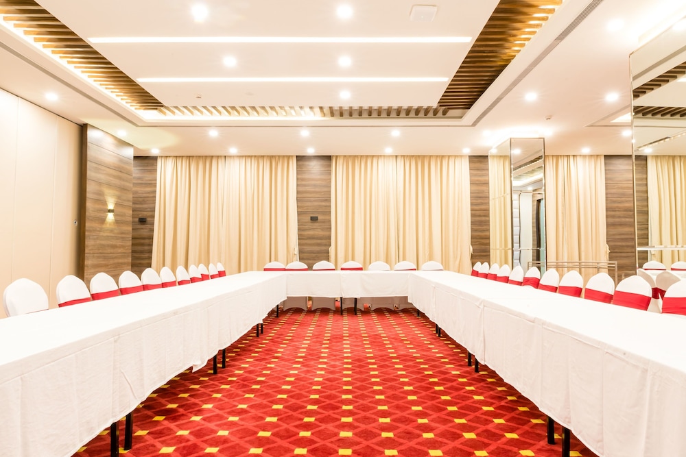 Vivanta Chitwan Bharatpur 23/41