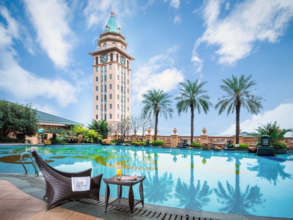 Chateau Star River Guangzhou Hotel 72/74