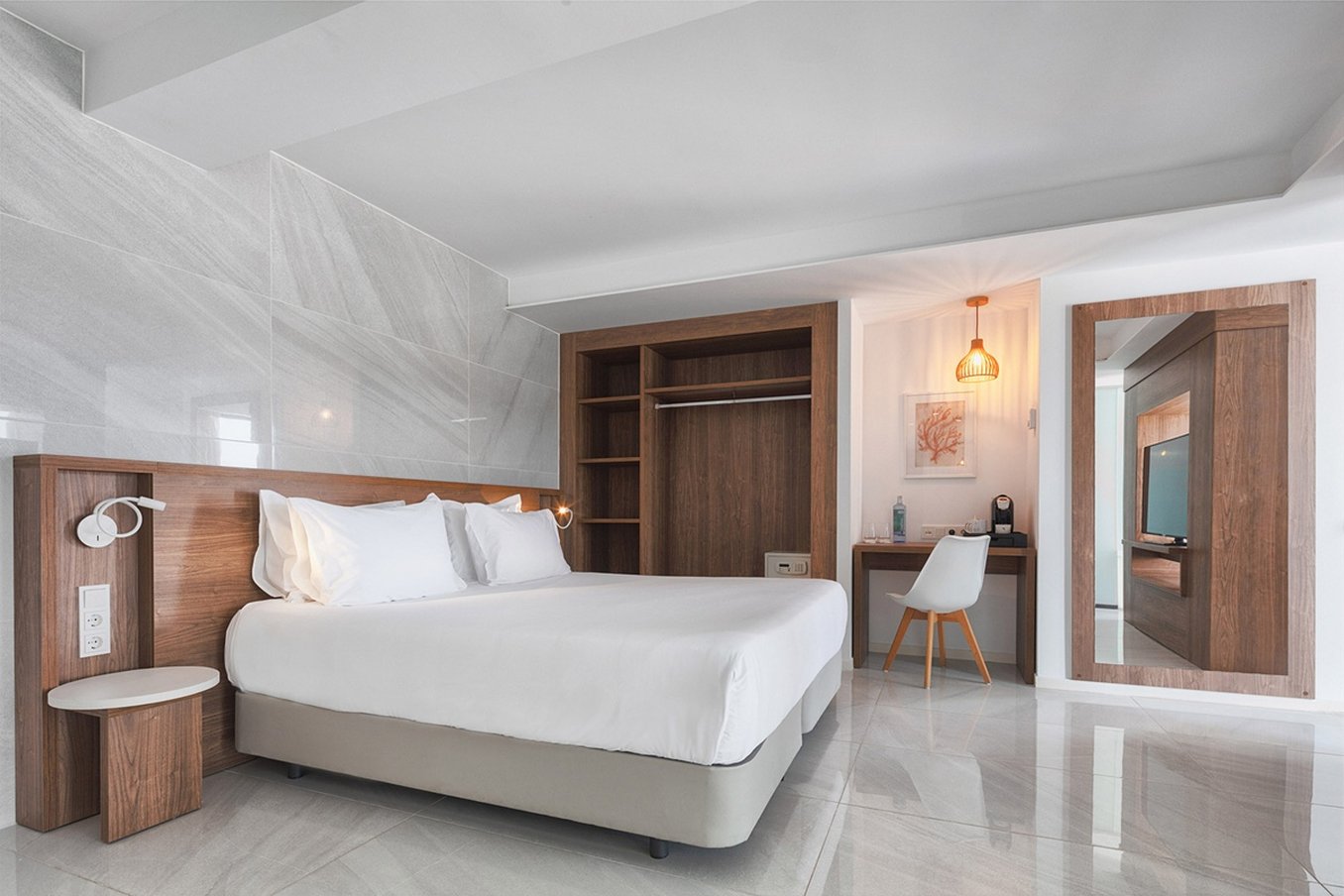 El Puerto Ibiza Hotel Spa 24/80