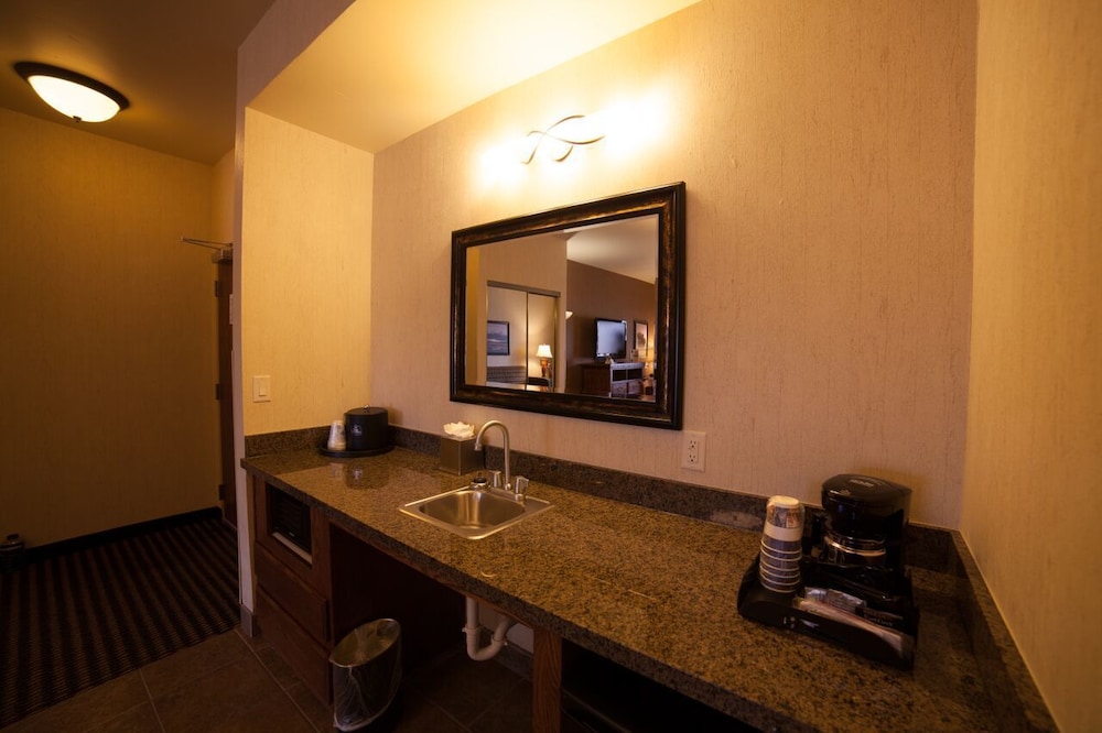Best Western Plus Bryce Canyon Grand Hotel 27/37