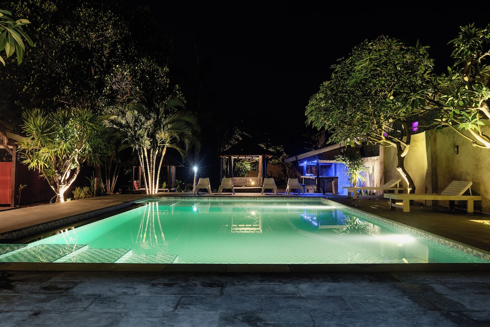 GiliPaddy Resort 60/65