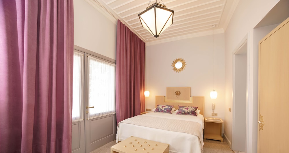 Delight Deluxe Boutique Hotel 31/79