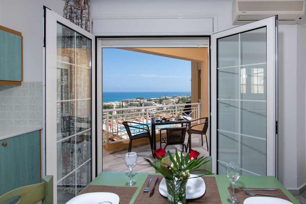 SUNRISE APARTMENTS CRETE 50/50