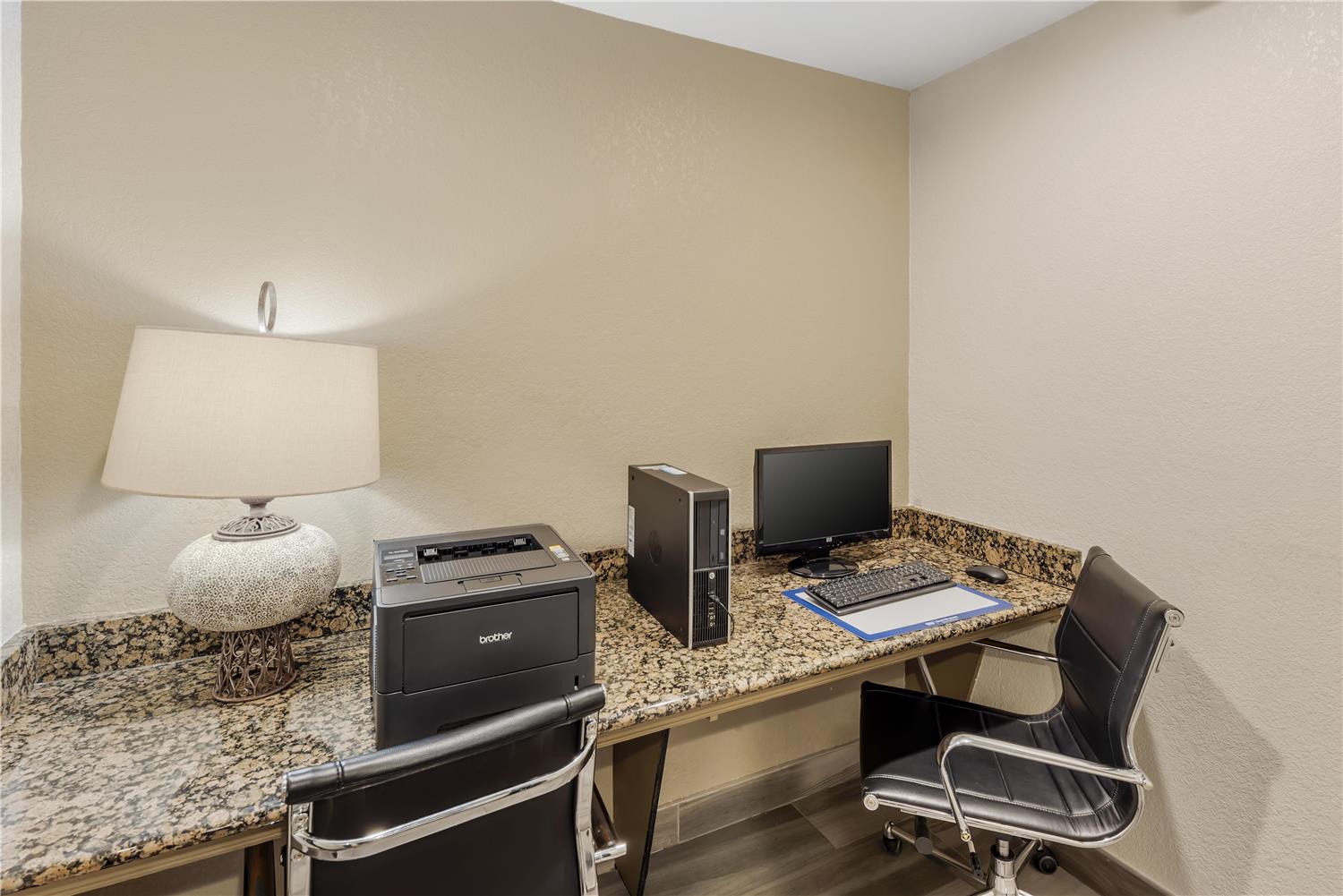 Best Western Alamo Suites 26/27