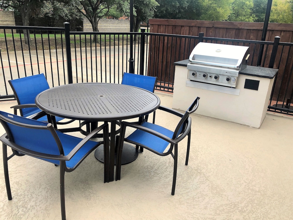 SpringHill Suites Dallas Arlington North 40/48