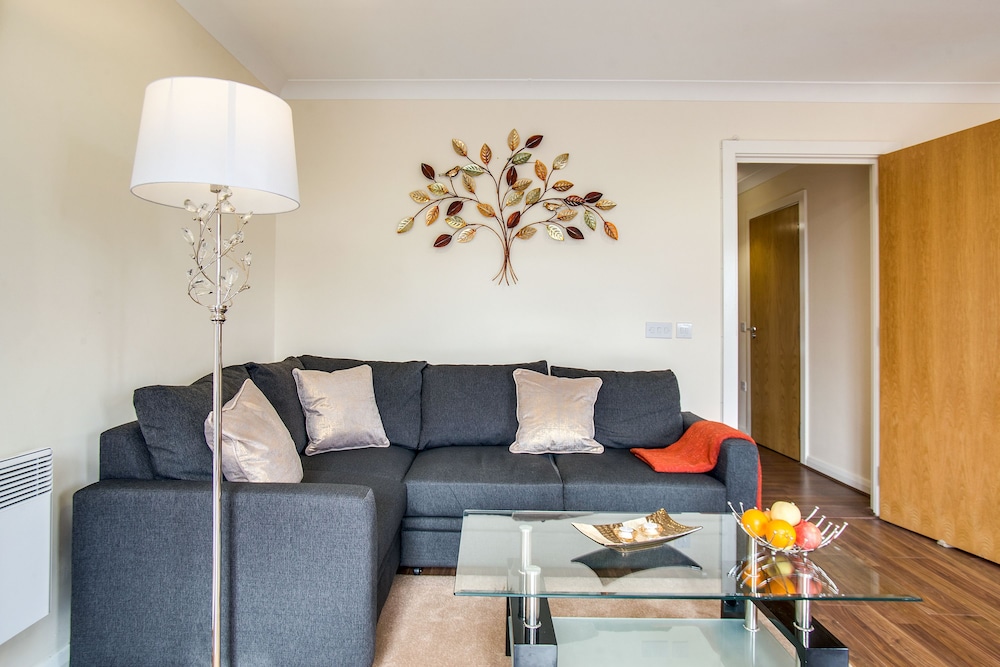 Mica Point City Centre Apartment 30/50