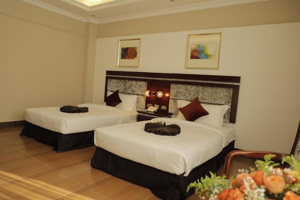 Base Ethiopia International Hotel 20/50