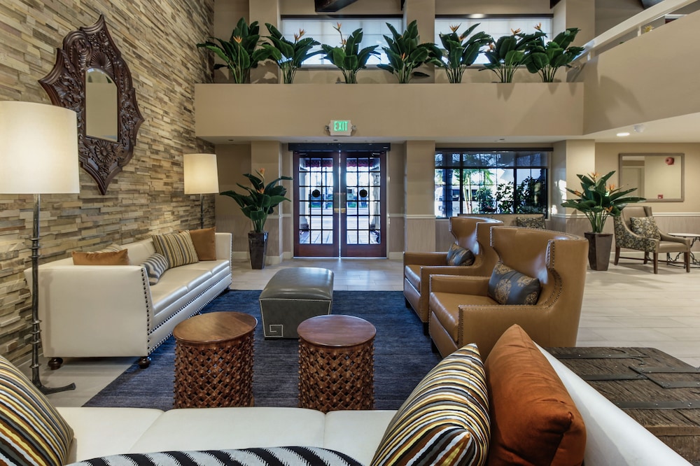 Best Western Plus Carpinteria Inn 24/42