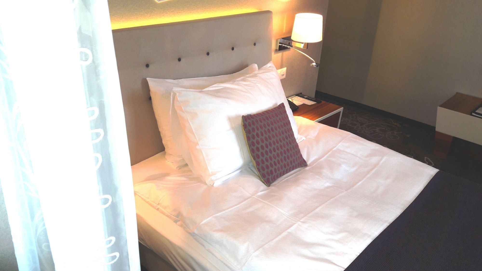 Style, Single, Queen Bed، Schweizerhof 6/9