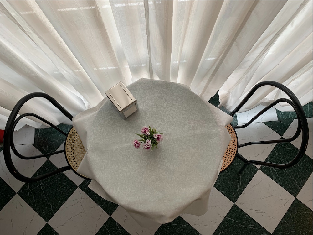 Albergo Moderno 19/33