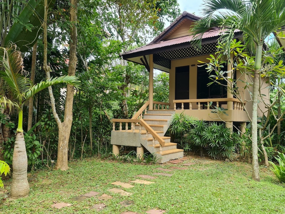 Clean Beach Resort 4/54
