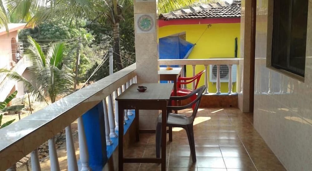 Romaldo Guest House 8/41