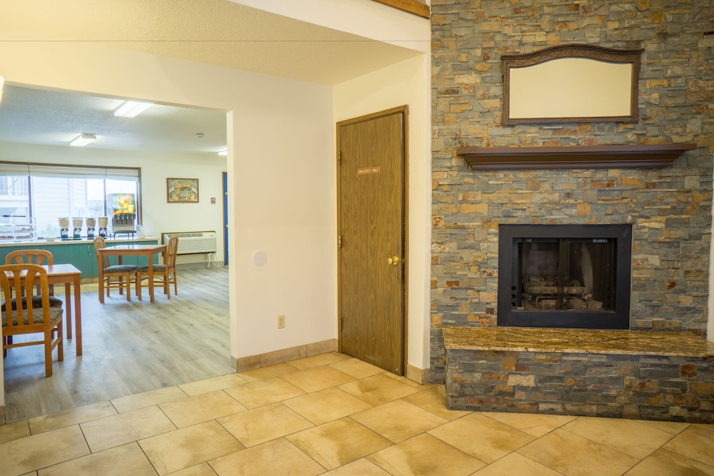 Sunnyside Inn & Suites 7/52