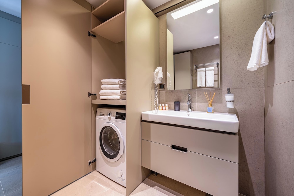 Casamax Suites 26/27
