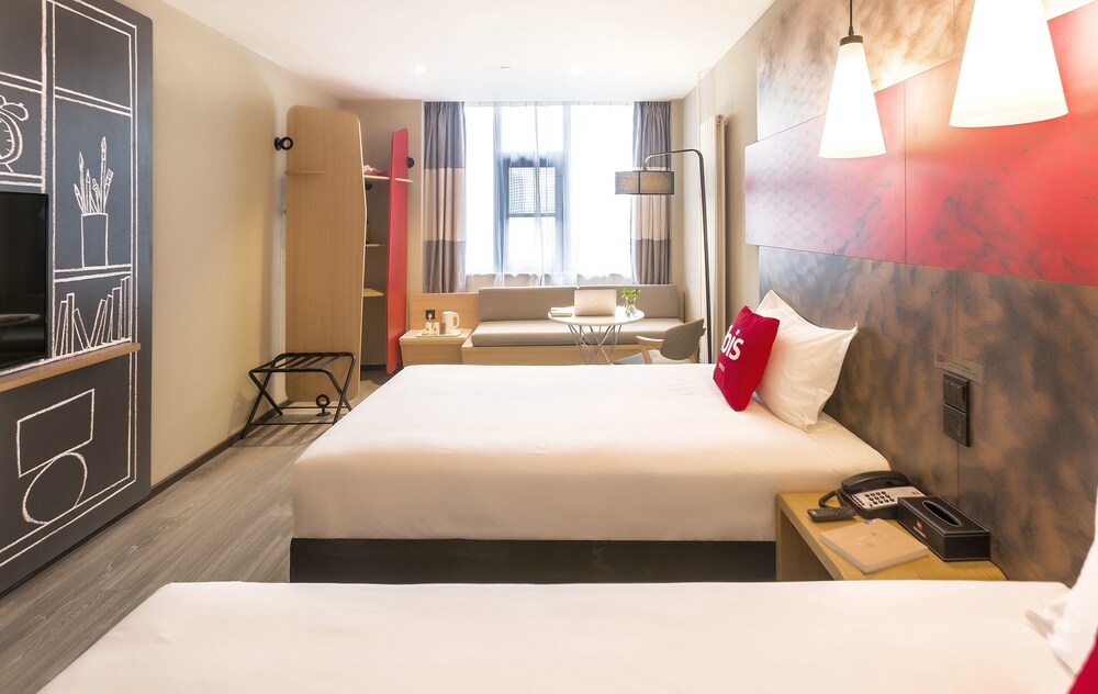 Ibis Zhengzhou Longhai Road 20/41