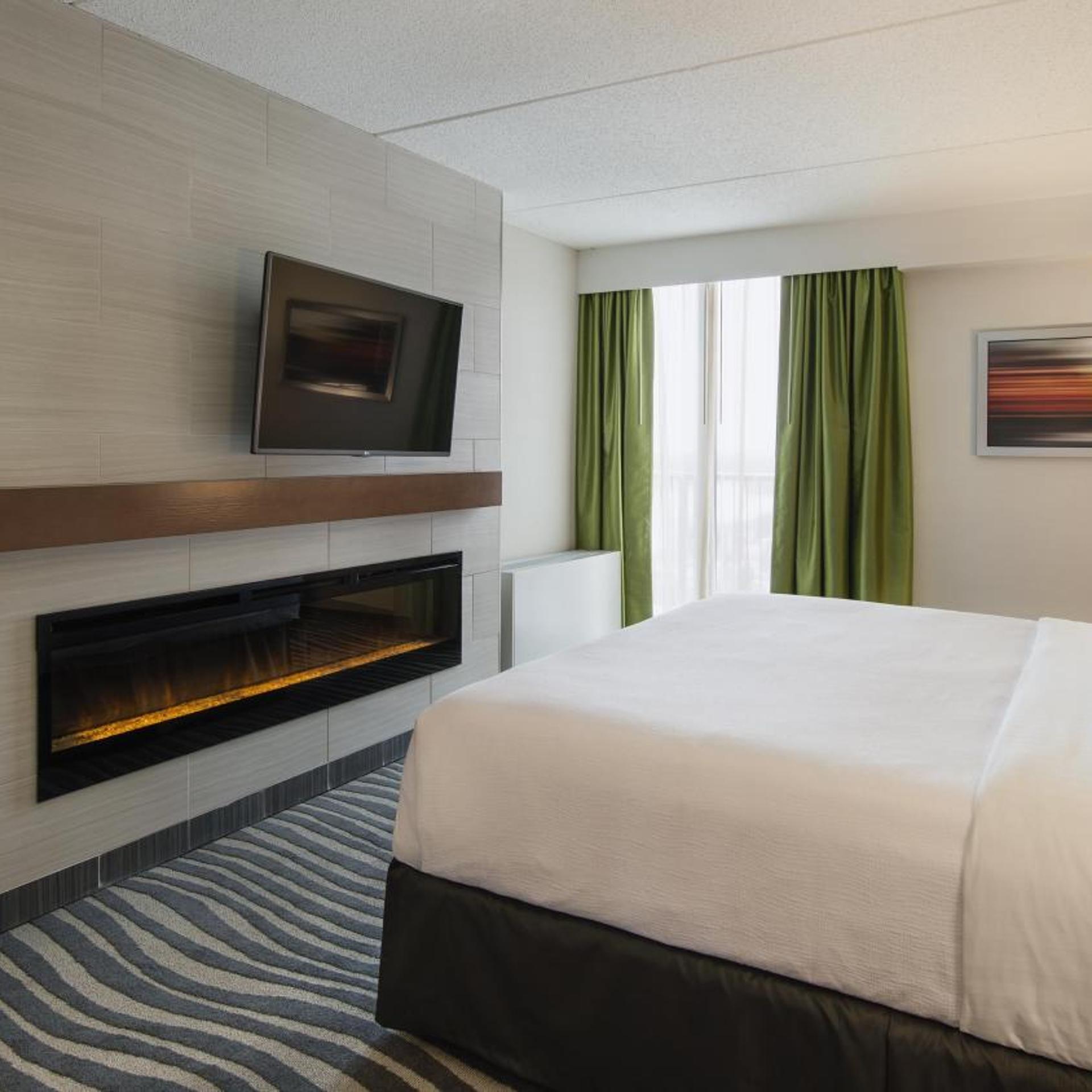 Suite, King Bed, Sofa, Living Area, Hot Tub